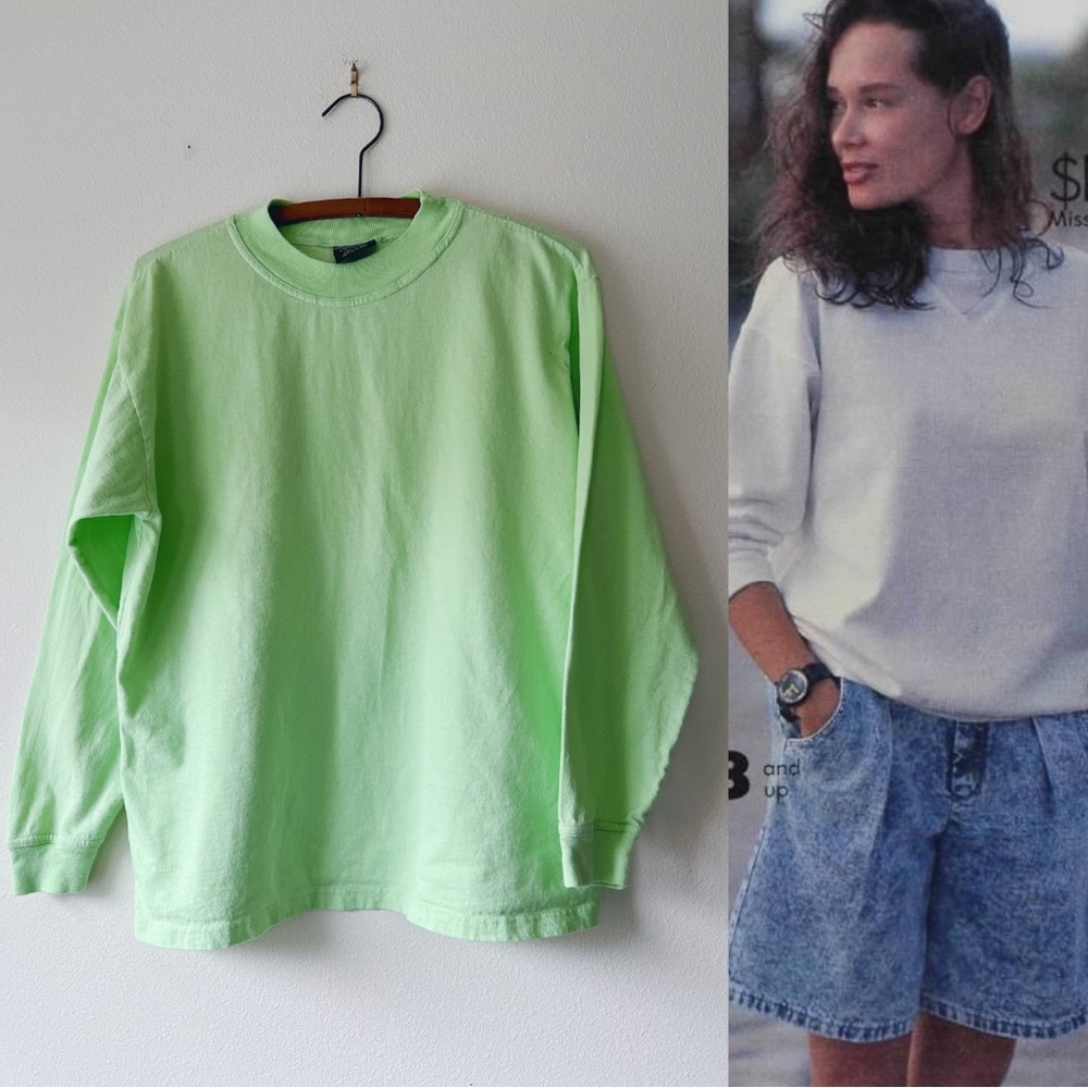 Vintage 90’s womens Green Long Sleeve t-shirt‎ size M